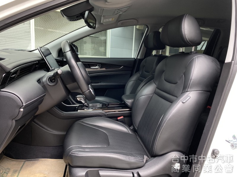 2021 Luxgen URX 7人健康樂活版　伸縮斜坡板／7人座／ACC／環景／腳踢尾門／抬顯／出遊福祉都能用！