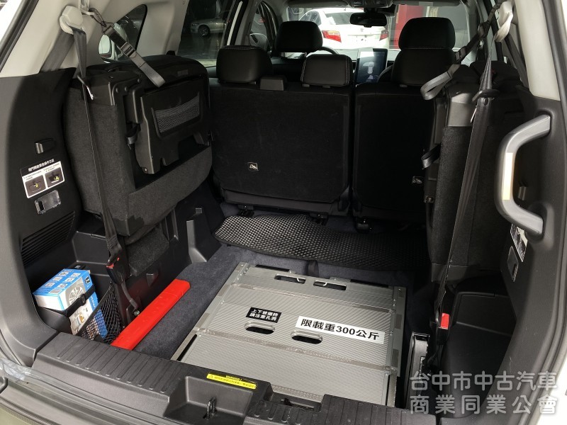 2021 Luxgen URX 7人健康樂活版　伸縮斜坡板／7人座／ACC／環景／腳踢尾門／抬顯／出遊福祉都能用！