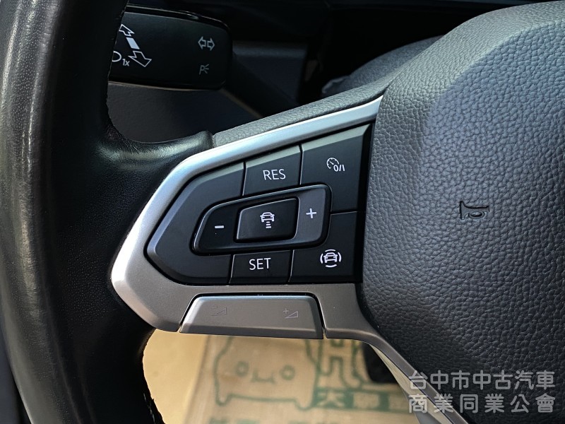 2020 VW T-Cross 230 TSI Style Design　ACC／手機無線充／CarPlay／倒車