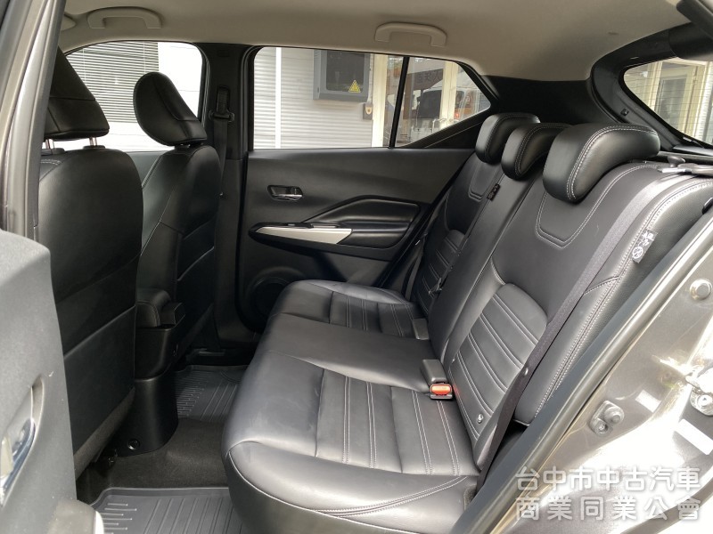 2021 Nissan Kicks 1.5智行旗艦版　車偏/盲點/環景 /LED頭燈　五門小車