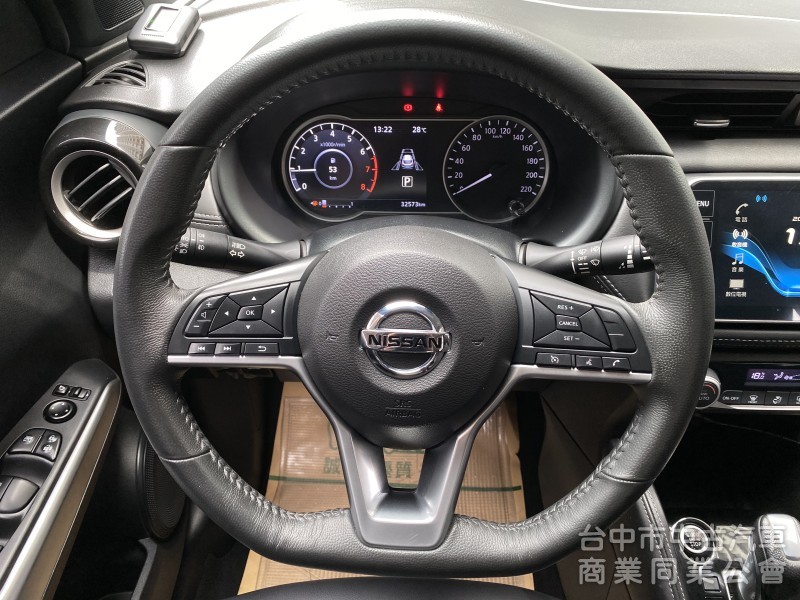 2021 Nissan Kicks 1.5智行旗艦版　車偏/盲點/環景 /LED頭燈　五門小車