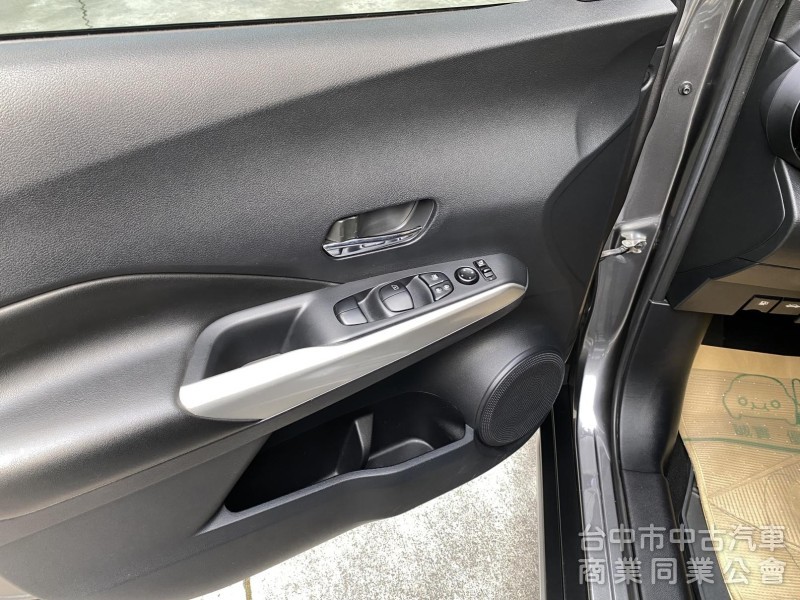 2019 Nissan Kicks 1.5智行旗艦版　原鈑件／車況佳／第三方認證