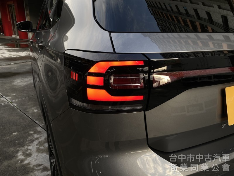 2020 VW T-Cross 230 TSI Style Design　ACC／手機無線充／CarPlay／倒車