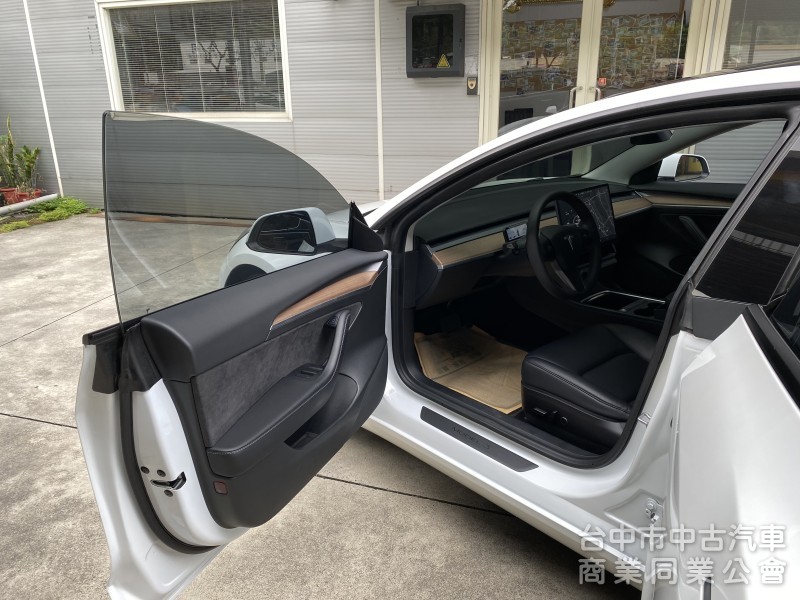2021 Tesla Model 3 Standard Range Plus　原鈑件／第三方認證 / 里程保證