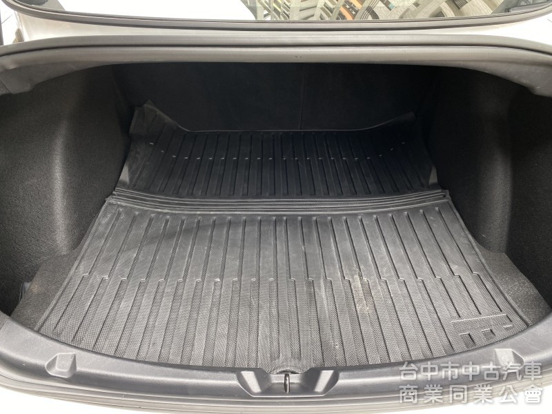 2021 Tesla Model 3 Standard Range Plus　原鈑件／第三方認證 / 里程保證