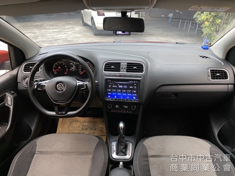 2015 Volkswagen Polo 1.6 HL　原鈑件/原廠保養/實用代步小車/棕色