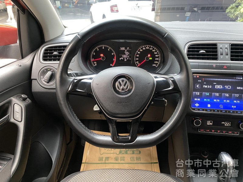 2015 Volkswagen Polo 1.6 HL　原鈑件/原廠保養/實用代步小車/棕色
