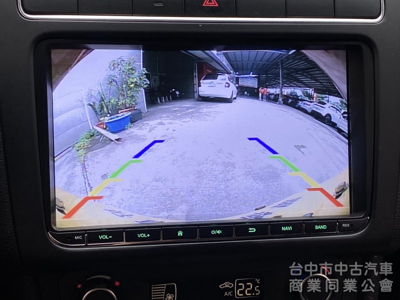 2015 Volkswagen Polo 1.6 HL　原鈑件/原廠保養/實用代步小車/棕色