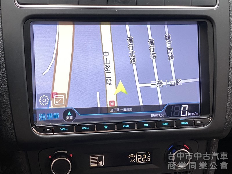 2015 Volkswagen Polo 1.6 HL　原鈑件/原廠保養/實用代步小車/棕色