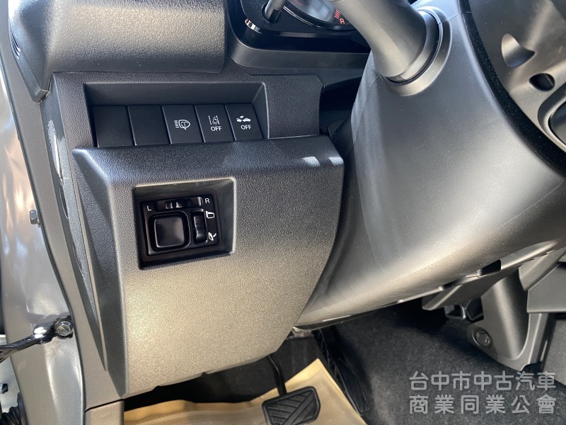 2020 Suzuki Jimny 1.5 GLX　原鈑件/低里程/CARPLAY/安卓機