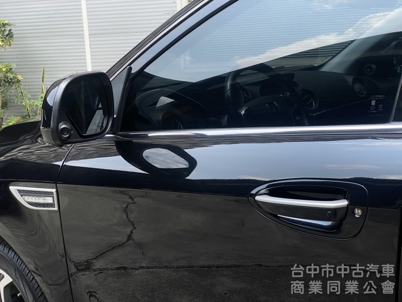 2017 Luxgen U7 Turbo ECO Hyper 旗艦型　第三方認證/大馬力/大空間/超實用/車況佳!!