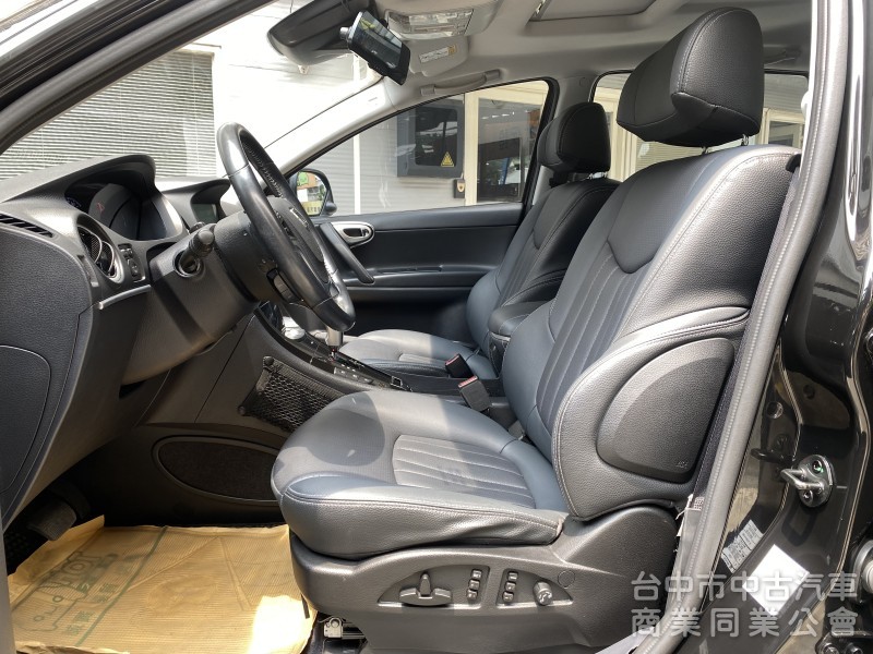 2017 Luxgen U7 Turbo ECO Hyper 旗艦型　第三方認證/大馬力/大空間/超實用/車況佳!!