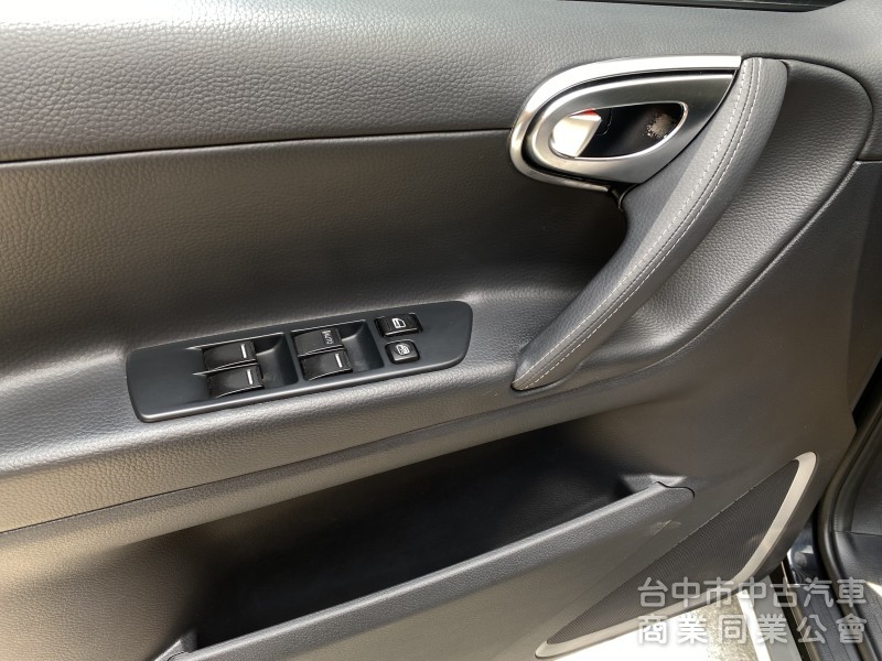 2017 Luxgen U7 Turbo ECO Hyper 旗艦型　第三方認證/大馬力/大空間/超實用/車況佳!!