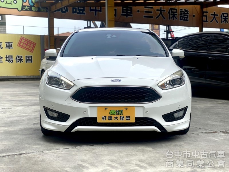 2017 Ford Focus 5D EcoBoost 180汽油頂級運動型　原廠保養／原鈑件／低里程／超香！！