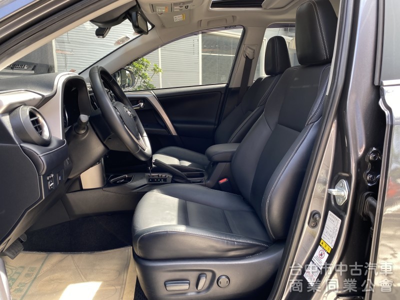 2017 Toyota RAV4 2.5 Hybrid 尊爵　原廠保養／原鈑件／360環景／第三方認證