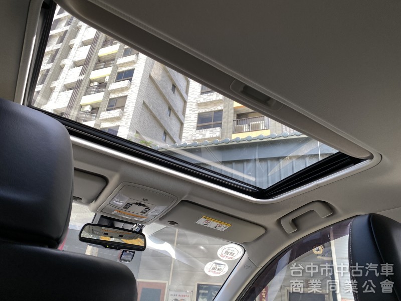 2017 Toyota RAV4 2.5 Hybrid 尊爵　原廠保養／原鈑件／360環景／第三方認證
