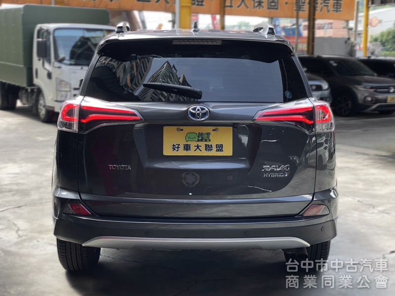 2017 Toyota RAV4 2.5 Hybrid 尊爵　原廠保養／原鈑件／360環景／第三方認證