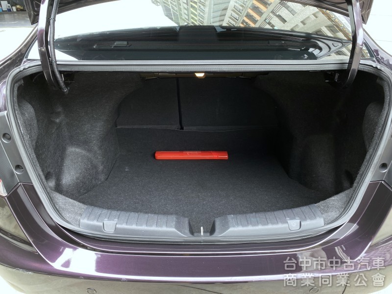 2016 Luxgen S3 旗艦型 1.6　經濟實用／360環景／倒車顯影／代步通勤首選