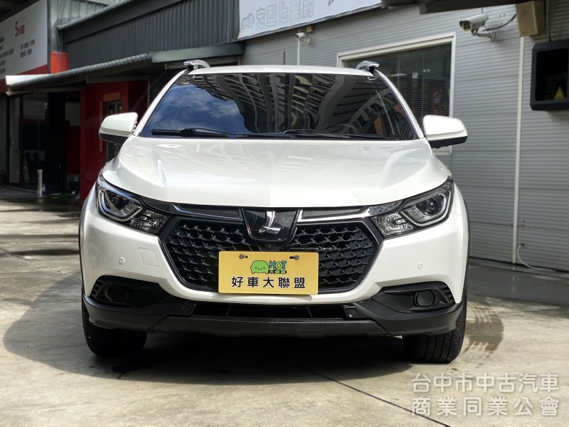 2019 Luxgen U5 智行版 1.6　一手車原鈑件／超低里程／內裝超美／360環景／倒車顯影／超級實惠