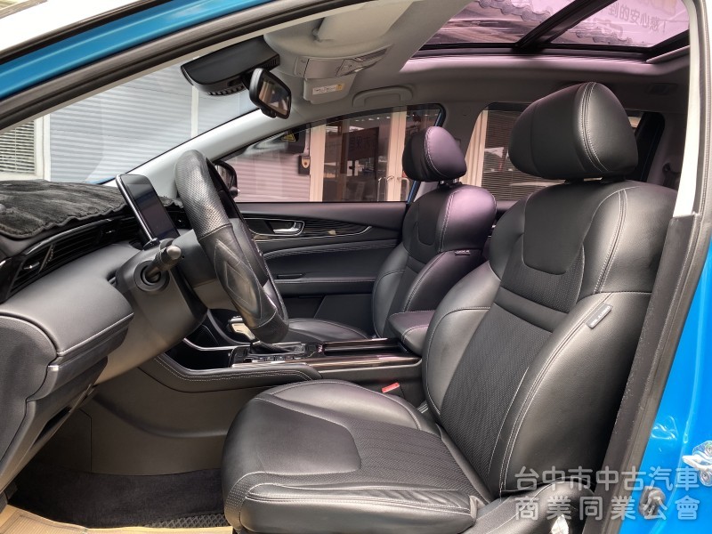 2022 Luxgen URX  7人全景樂活版　原廠斜坡板／原廠保養／一手車／福祉實用大空間