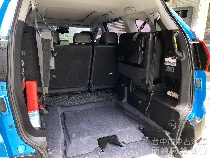 2022 Luxgen URX  7人全景樂活版　原廠斜坡板／原廠保養／一手車／福祉實用大空間