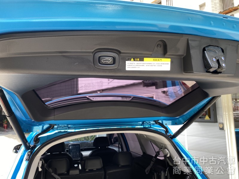 2022 Luxgen URX  7人全景樂活版　原廠斜坡板／原廠保養／一手車／福祉實用大空間