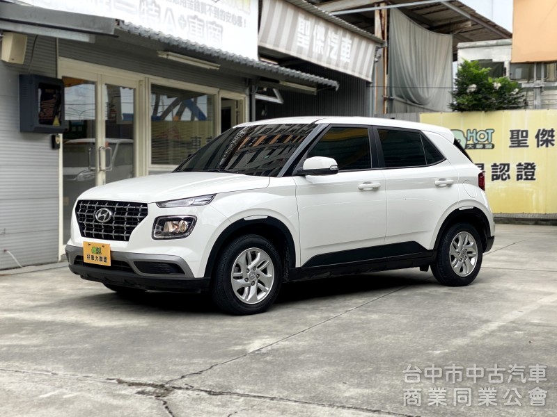 2022 Hyundai Venue GLA 1.6　一手車／原鈑件／第三方認證／里程保證／內裝質感美