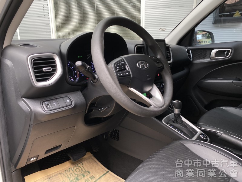2022 Hyundai Venue GLA 1.6　一手車／原鈑件／第三方認證／里程保證／內裝質感美