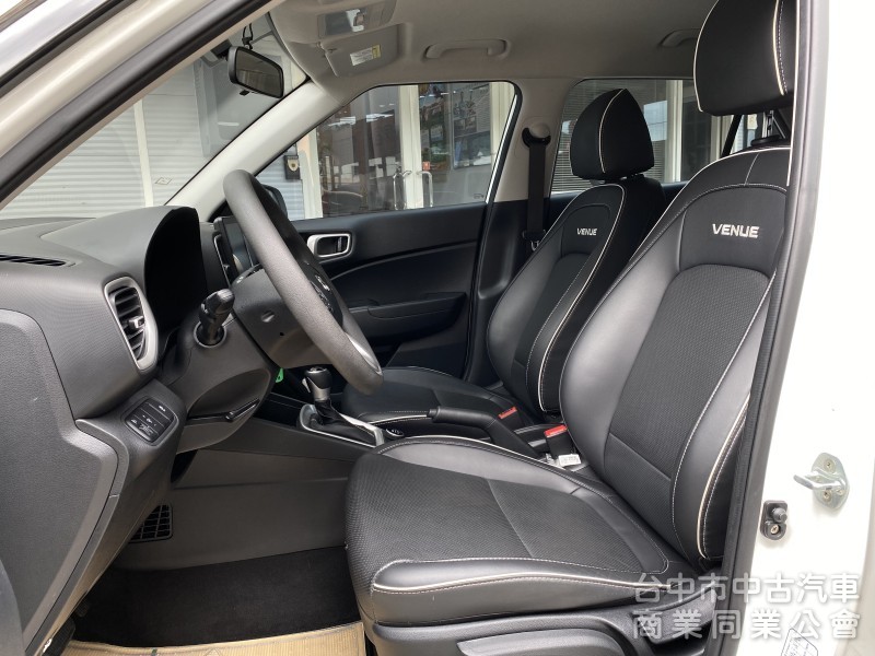 2022 Hyundai Venue GLA 1.6　一手車／原鈑件／第三方認證／里程保證／內裝質感美