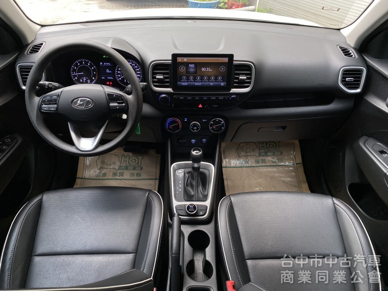 2022 Hyundai Venue GLA 1.6　一手車／原鈑件／第三方認證／里程保證／內裝質感美