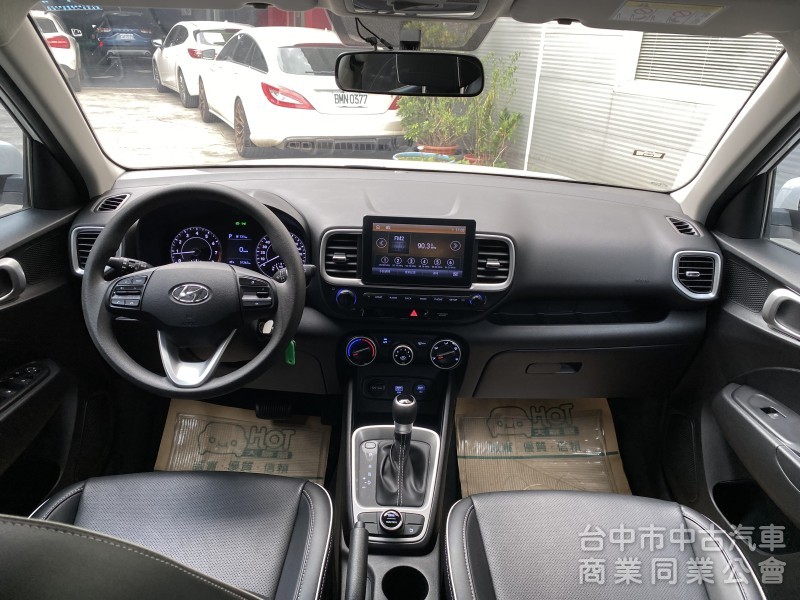 2022 Hyundai Venue GLA 1.6　一手車／原鈑件／第三方認證／里程保證／內裝質感美