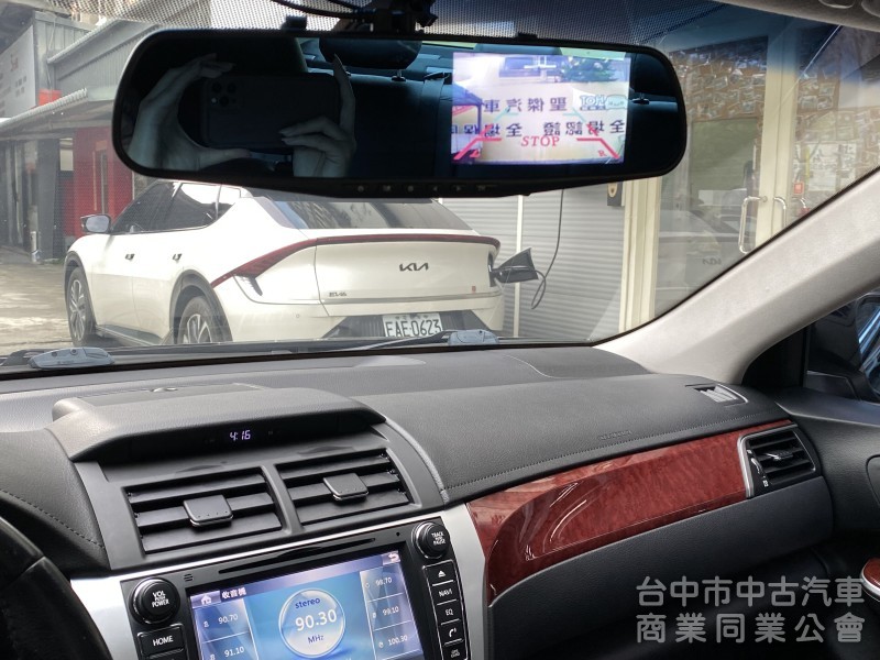 2014 Toyota Camry 2.0 E 　大空間／內裝美／抬顯／原鈑件／第三方認證／現車在店
