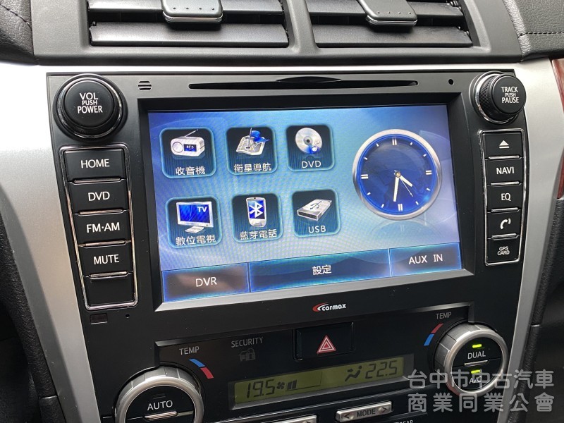 2014 Toyota Camry 2.0 E 　大空間／內裝美／抬顯／原鈑件／第三方認證／現車在店