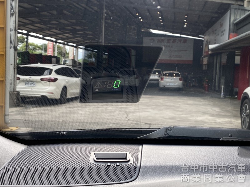 2014 Toyota Camry 2.0 E 　大空間／內裝美／抬顯／原鈑件／第三方認證／現車在店