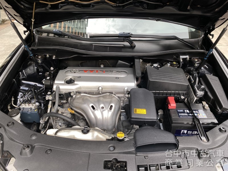 2014 Toyota Camry 2.0 E 　大空間／內裝美／抬顯／原鈑件／第三方認證／現車在店