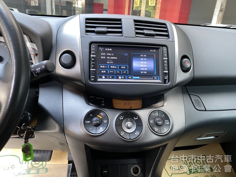 2010 Toyota RAV4 2.4 E天窗　 原鈑件／原廠保養／第三方認證／倒車顯影
