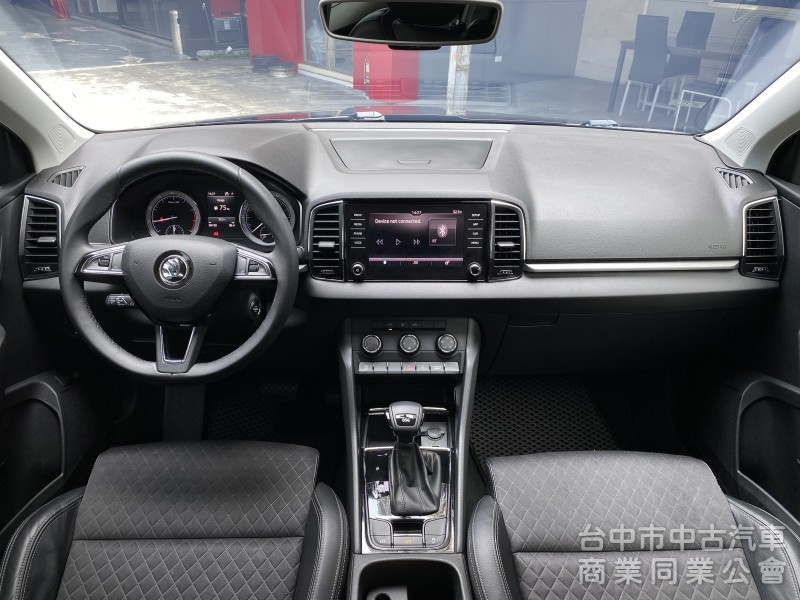 2018 Skoda Karoq 1.5 TSI 菁英版　carplay／原鈑件／原廠保養／ACC／Ikey摸門／電尾