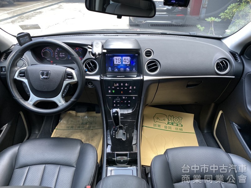 2014款 Luxgen U7 Turbo 旗艦型　原廠保養／大空間／超實用／360環景／駕駛電動座椅／天窗／電尾門