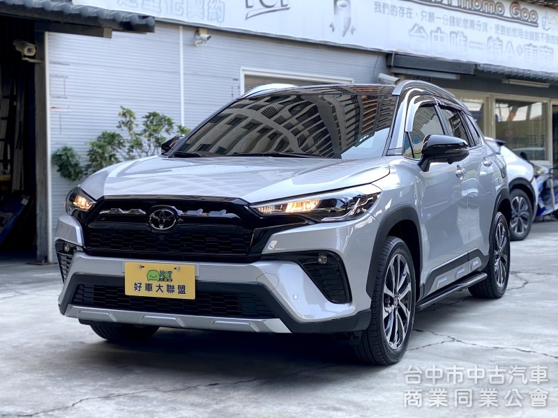 2023 Toyota Corolla Cross 1.8 GR Sport　僅跑8400km／原鈑件原漆／原廠保固中
