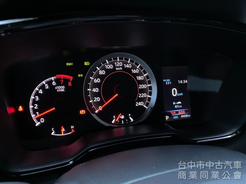2023 Toyota Corolla Cross 1.8 GR Sport　僅跑8400km／原鈑件原漆／原廠保固中