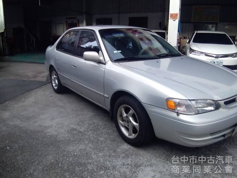 拼俗價 COROLLA 進口 2001年式 每年里程只跑 6千多公里 珍藏優質美車 ....              