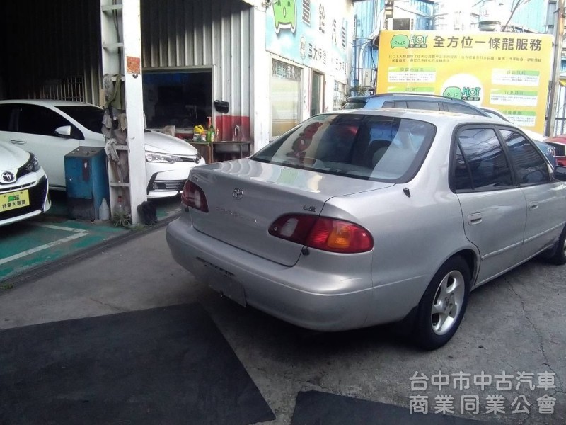 拼俗價 COROLLA 進口 2001年式 每年里程只跑 6千多公里 珍藏優質美車 ....              