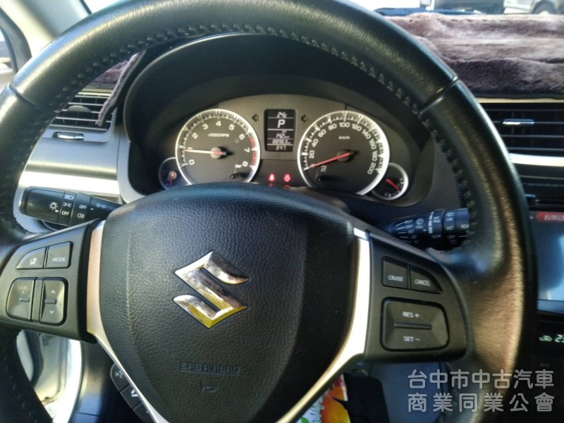 拼俗價 一手車 16年式 SWIFT GLX 里程8.8萬公里 優質美車....                    