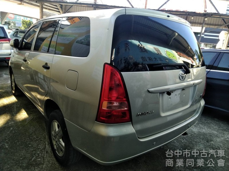 拼俗價 一手車 2012年式 INNOVA E版  優質美車....                  