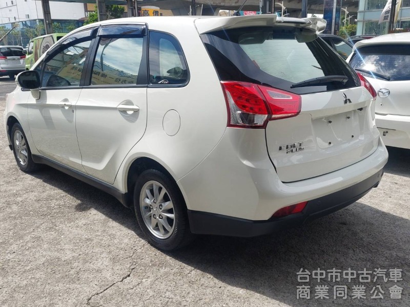 拼俗價  COLT 一手  17年式  女用美車 I-KEY 影音 音控鍵  搶購中....              