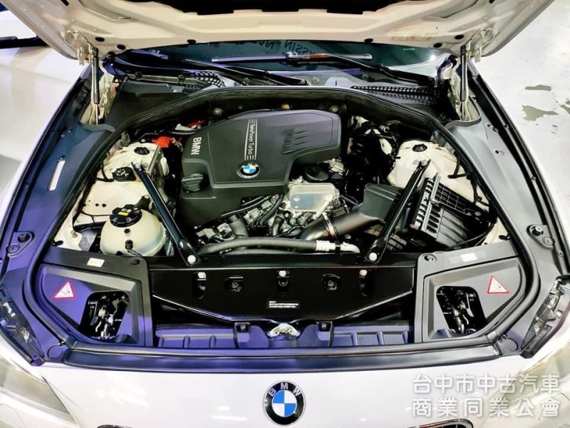 BMW F10 520i
