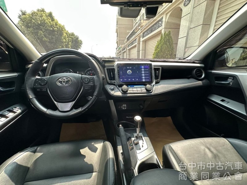 2017 TOYOTA RAV4 尊爵版  2.0L  原鈑件 ACC