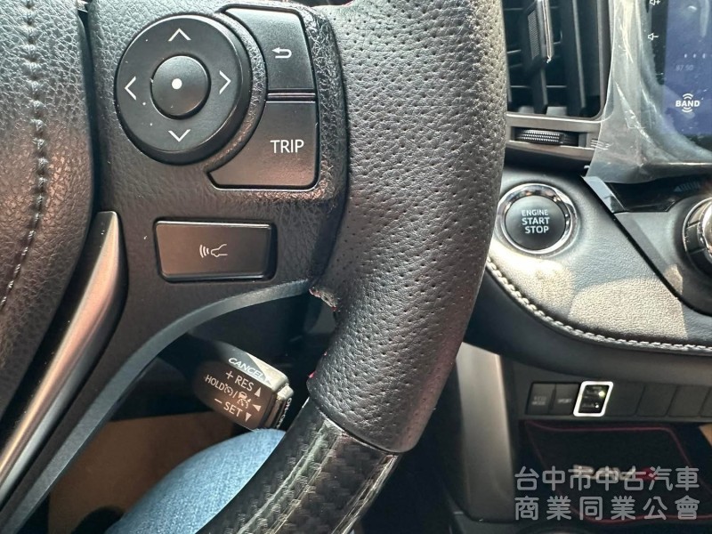2017 TOYOTA RAV4 尊爵版  2.0L  原鈑件 ACC