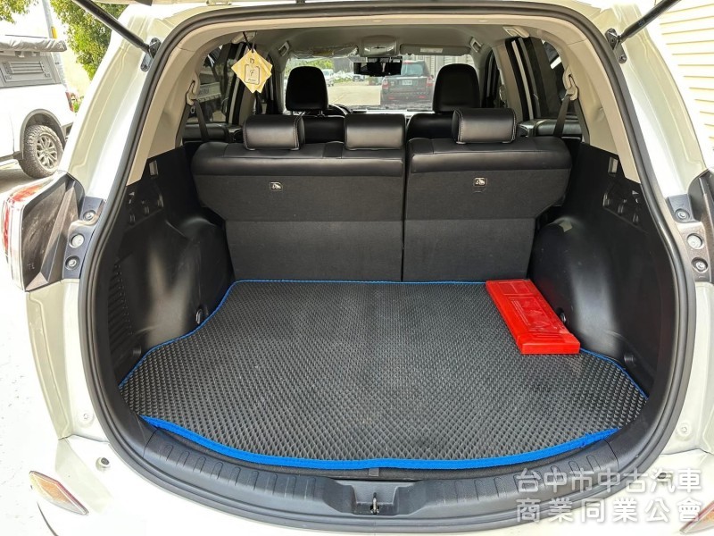 2017 TOYOTA RAV4 尊爵版  2.0L  原鈑件 ACC
