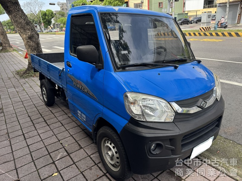 可全額貸 里程少 車美車況佳 全車無待修 買回即可上路~